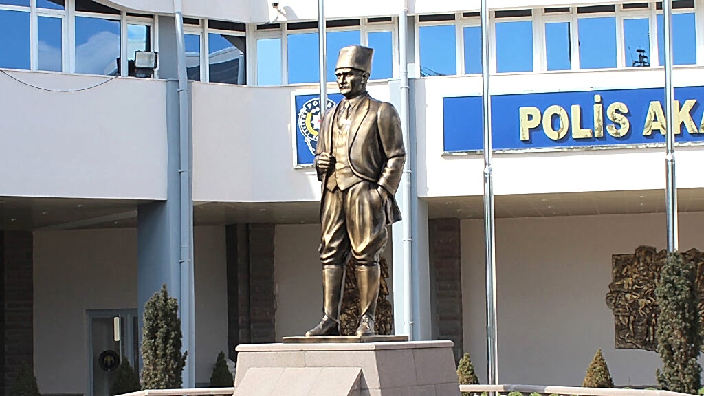 Kalpaklı Atatürk Heykeli 290 cm