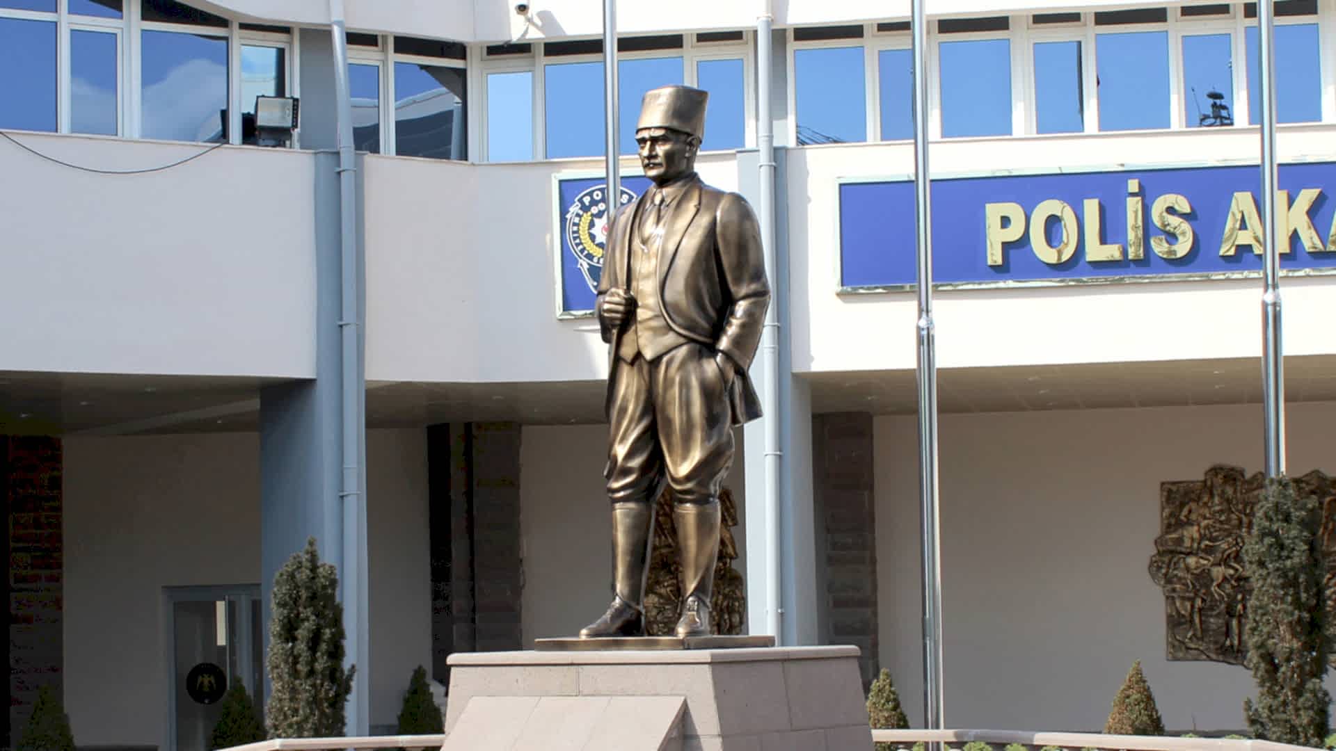 Kalpaklı Atatürk Heykeli 290 cm